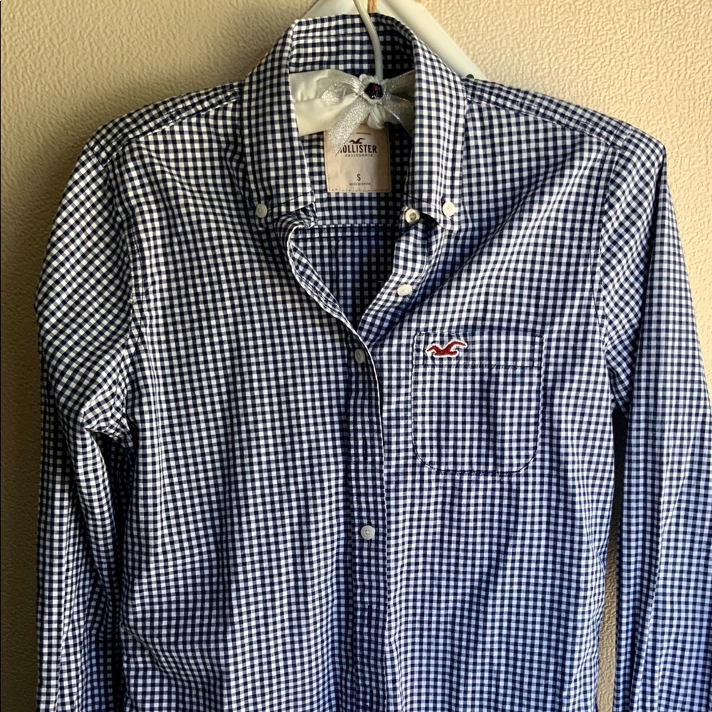 Hollister Long Sleeve Plaid Button Down